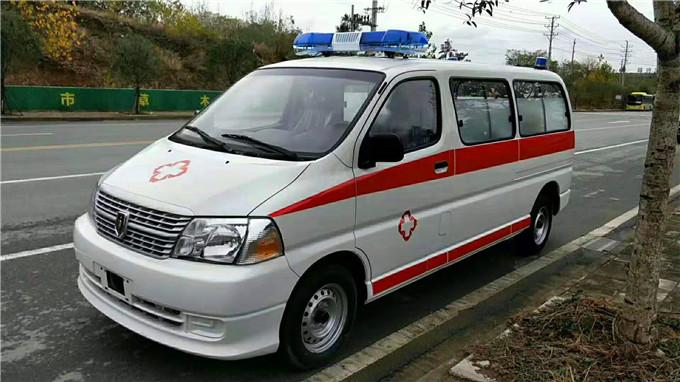 杂多县丰田海狮救护车